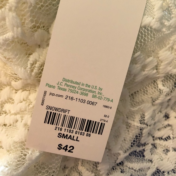 NWT Decree Ivory Lace Peplum Top - Picture 8 of 8